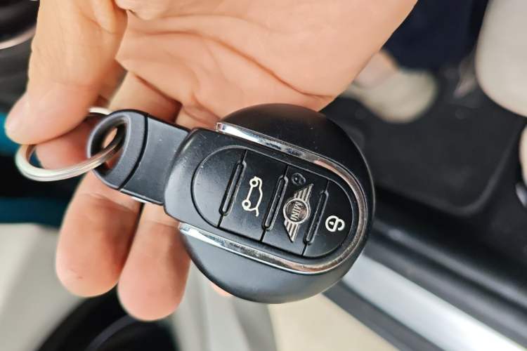 Used MINI 2019 1.5T COOPER CABRIO Artist Vehicle Key
