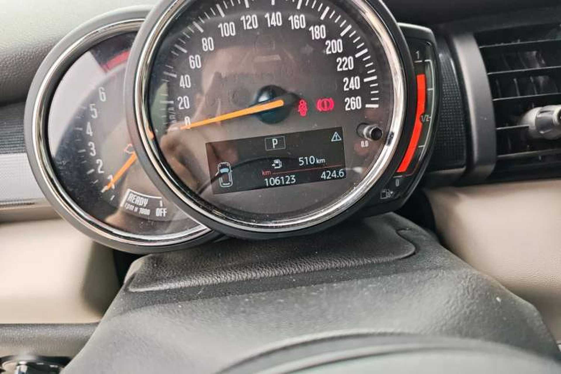 Used MINI 2019 1.5T COOPER CABRIO Artist Odometer Close Up