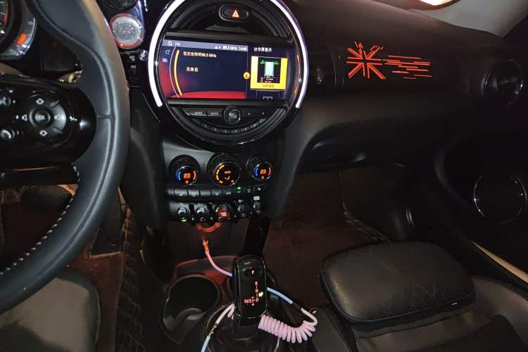 Used MINI 2019 1.5T COOPER Artist Audio And AC Panel