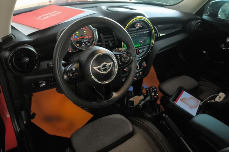 Used MINI 2019 1.5T COOPER Classic Edition Center Console