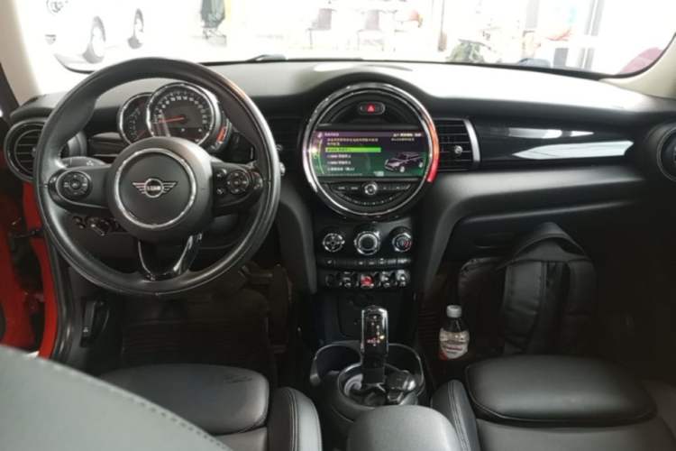Used MINI 2019 1.5T COOPER Classic Edition Center Console