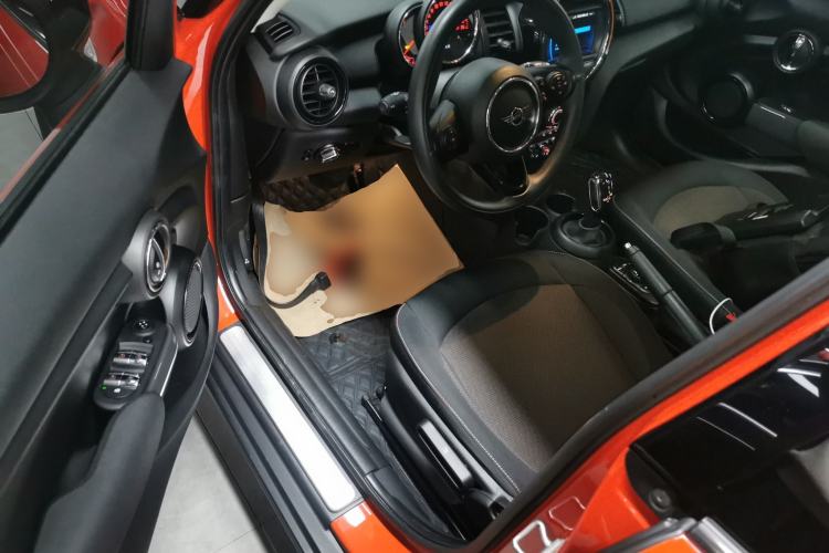 Used MINI 2019 1.5T ONE PLUS Five-Door Edition Driver Seat