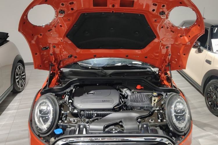 Used MINI 2019 1.5T COOPER Classic Edition Five-Door Version Engine Bay