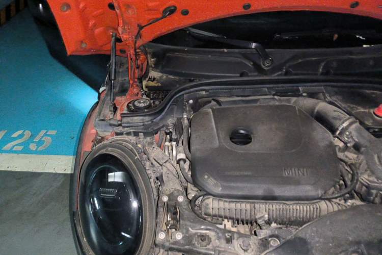 Used MINI 2019 2.0T COOPER S Artist Engine Bay Right