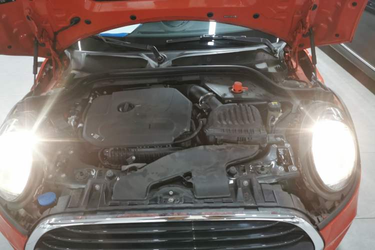 Used MINI 2019 1.5T ONE PLUS Five-Door Edition Engine Bay