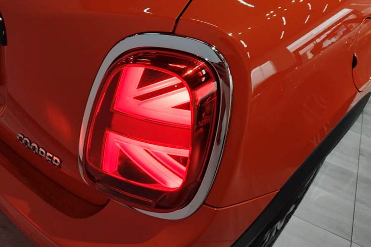 Used MINI 2019 1.5T COOPER Classic Edition Five-Door Version Exterior 3