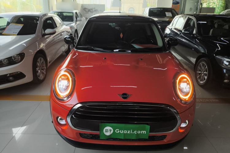 Used MINI 2019 1.5T COOPER Classic Edition Front
