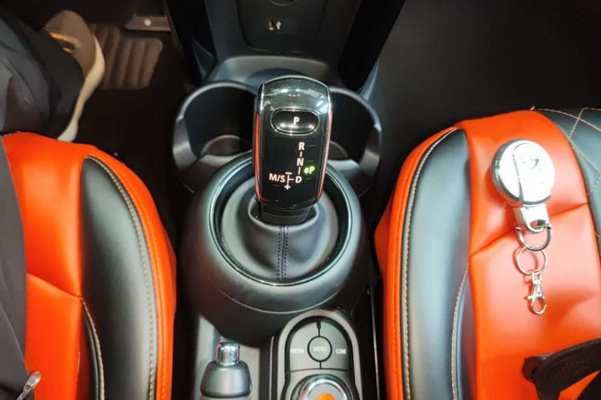 Used MINI 2019 1.5T ONE PLUS Gear Lever