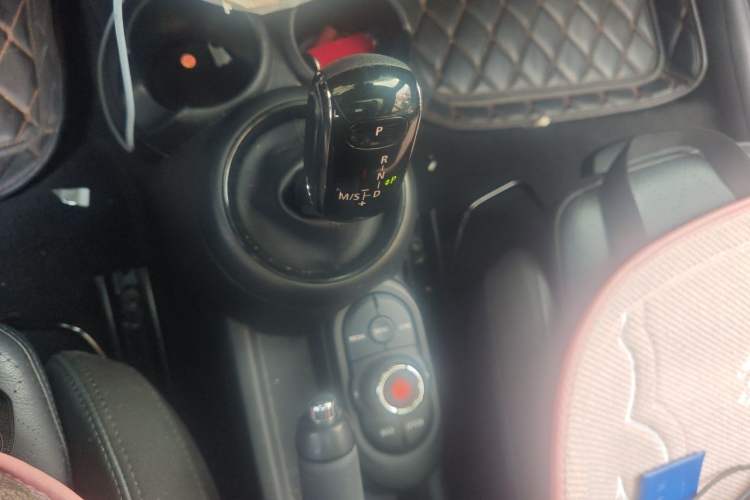 Used MINI 2019 1.5T COOPER Artist Gear Lever