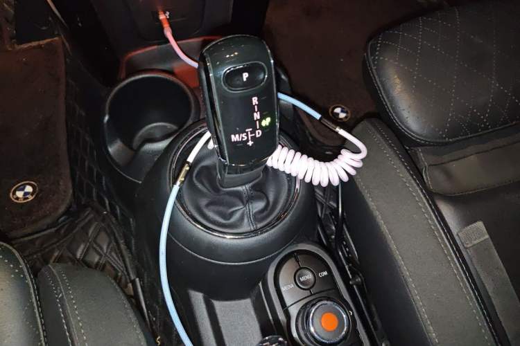 Used MINI 2019 1.5T COOPER Artist Gear Lever
