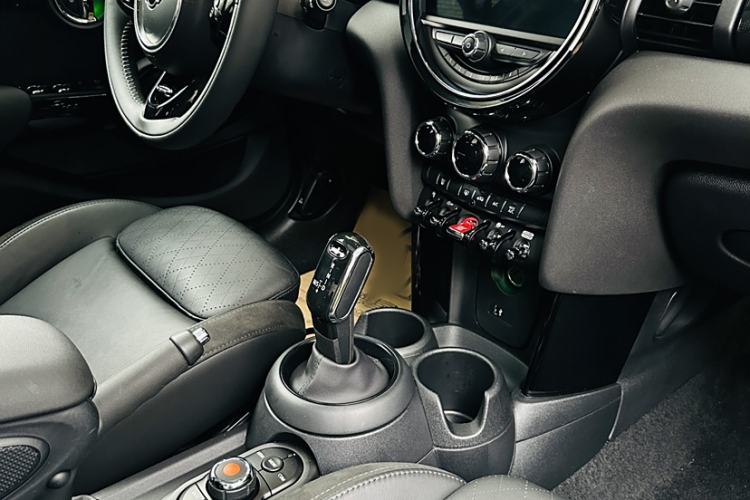 Used MINI 2019 1.5T COOPER Artist Five-Door Edition Interior 1