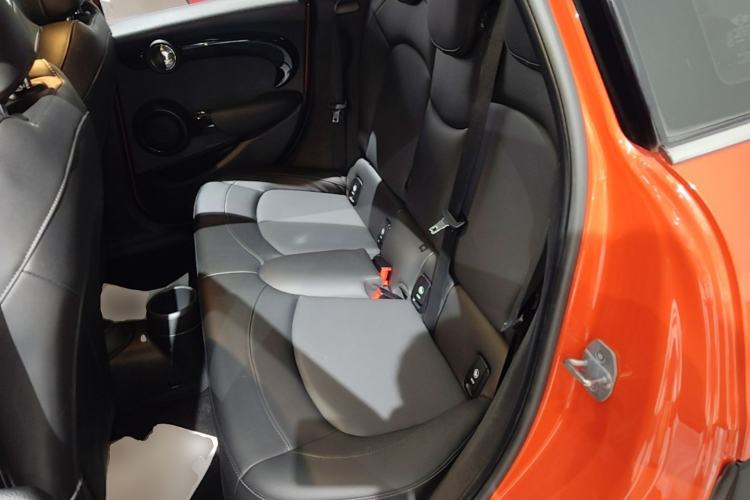 Used MINI 2019 1.5T COOPER Classic Edition Five-Door Version Left Rear Seat