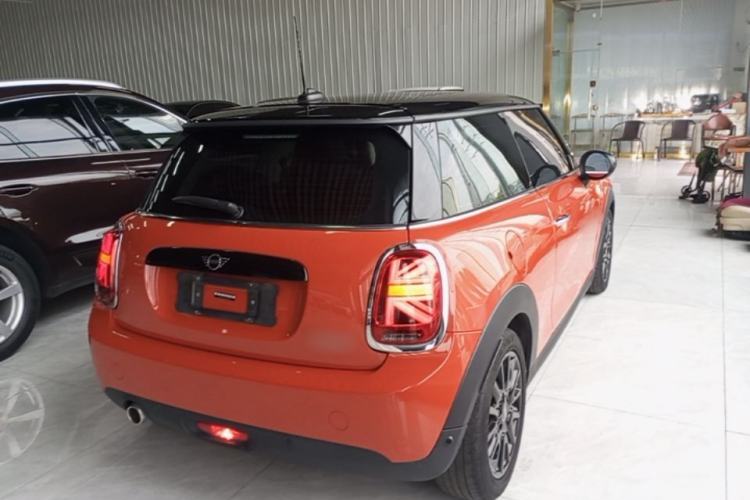 Used MINI 2019 1.5T COOPER Classic Edition Rear Right 45 Deg