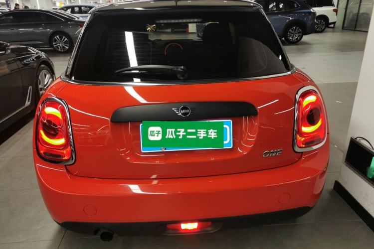 Used MINI 2019 1.5T ONE PLUS Five-Door Edition Rear