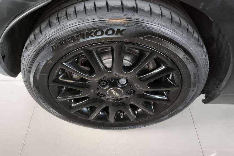 Used MINI 2019 1.5T COOPER Classic Edition Right Rear Wheel Hub