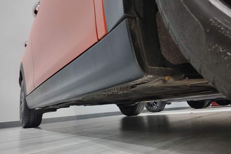 Used MINI 2019 1.5T COOPER Classic Edition Five-Door Version Right Side Sill