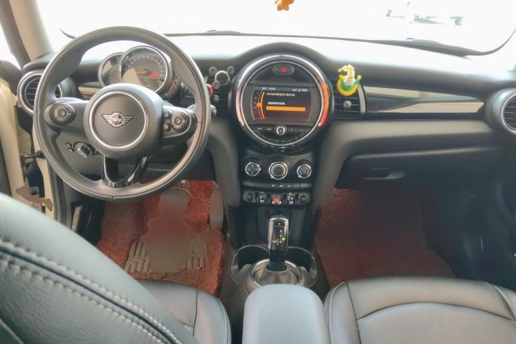 Used MINI 2019 1.5T ONE PLUS Center Console