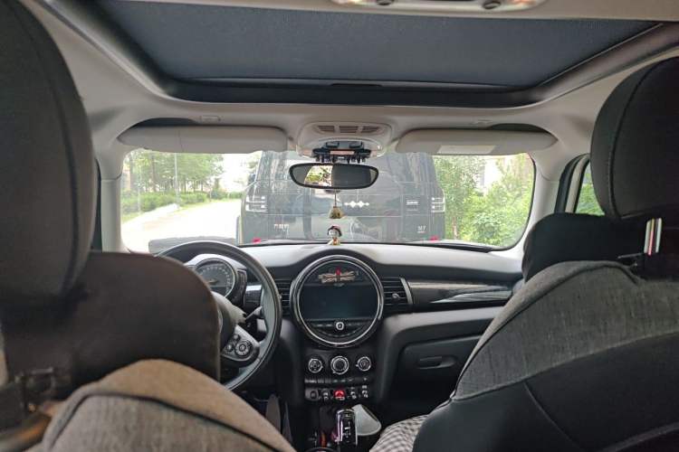 Used MINI 2019 1.5T COOPER Classic Edition Five-Door Version Headliner
