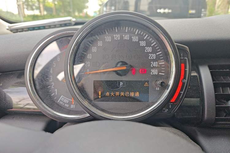 Used MINI 2019 1.5T COOPER Classic Edition Five-Door Version Instrument Cluster