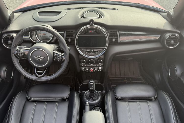 Used MINI 2019 1.5T COOPER CABRIO Temptation Edition Audio And AC Panel
