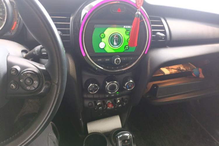 Used MINI 2019 1.5T ONE Audio And AC Panel