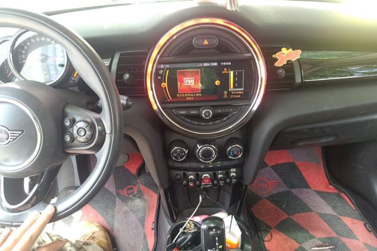 Used MINI 2019 1.5T COOPER Artist Audio And AC Panel