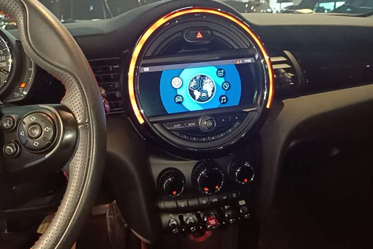 Used MINI 2019 1.5T COOPER Racing Driver Audio And AC Panel