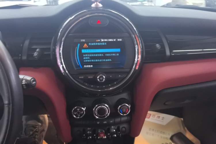 Used MINI 2019 1.5T ONE PLUS Five-Door Edition Audio And AC Panel