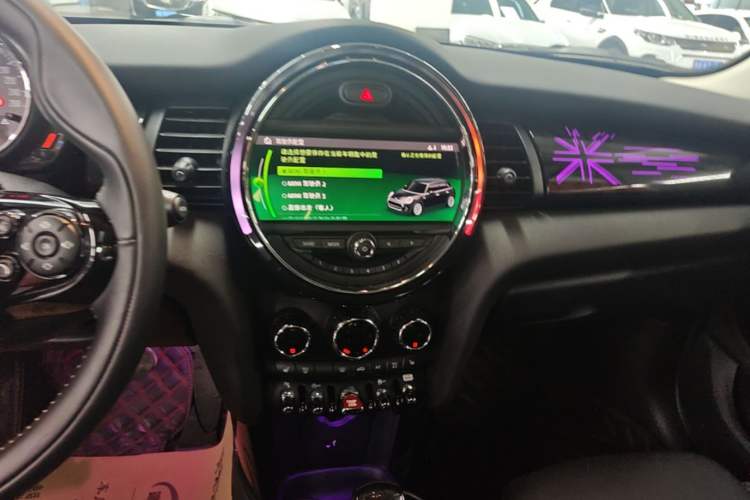 Used MINI 2019 1.5T COOPER Artist Five-Door Edition Audio And AC Panel
