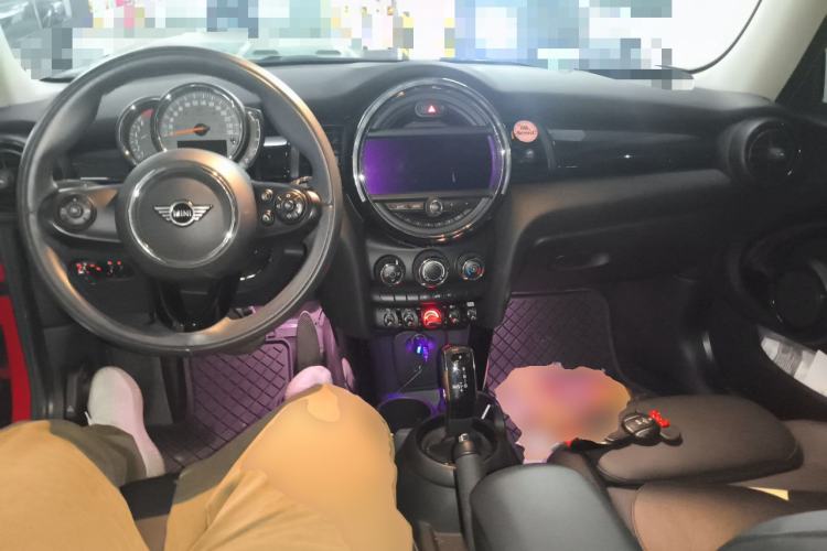 Used MINI 2019 1.5T COOPER Classic Edition Center Console