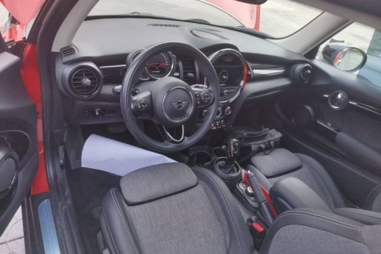 Used MINI 2019 1.5T COOPER Classic Edition Center Console