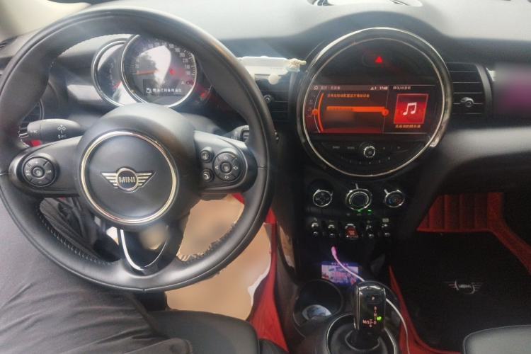 Used MINI 2019 1.5T COOPER Classic Edition Center Console