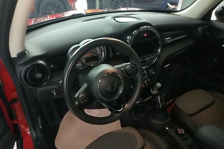 Used MINI 2019 1.5T COOPER Classic Edition Center Console