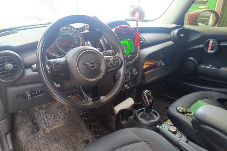 Used MINI 2019 1.5T ONE Center Console