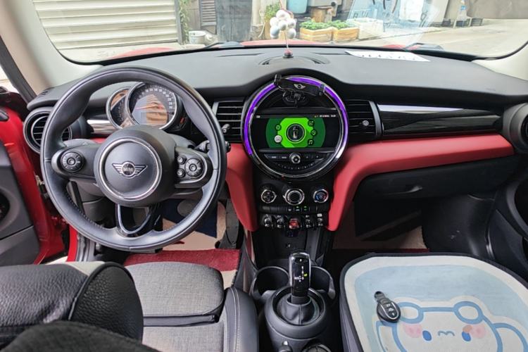 Used MINI 2019 1.5T COOPER Classic Edition Center Console