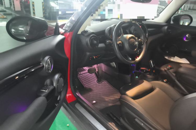 Used MINI 2019 1.5T COOPER Classic Edition Driver Seat
