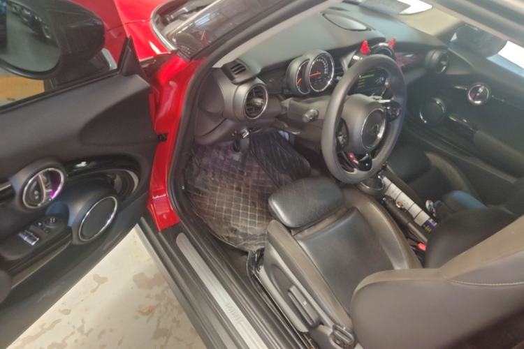 Used MINI 2019 1.5T COOPER Artist Driver Seat