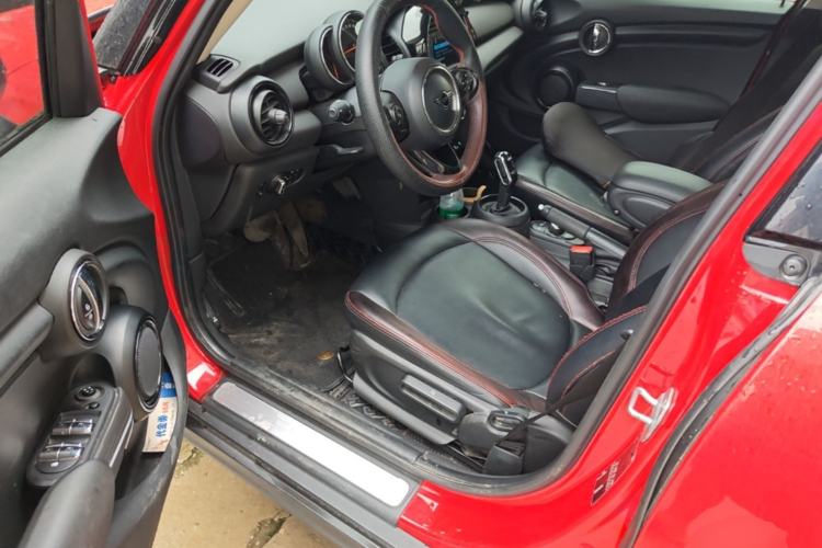Used MINI 2019 1.5T ONE Five-Door Edition Driver Seat