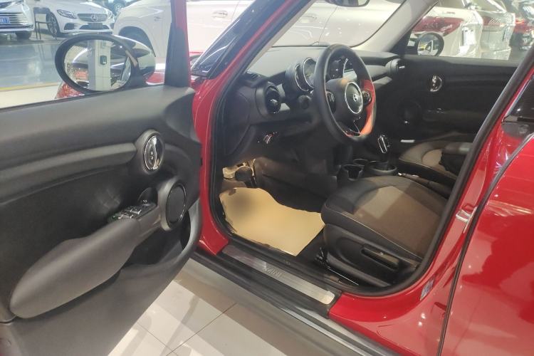 Used MINI 2019 1.5T ONE Five-Door Edition Driver Seat