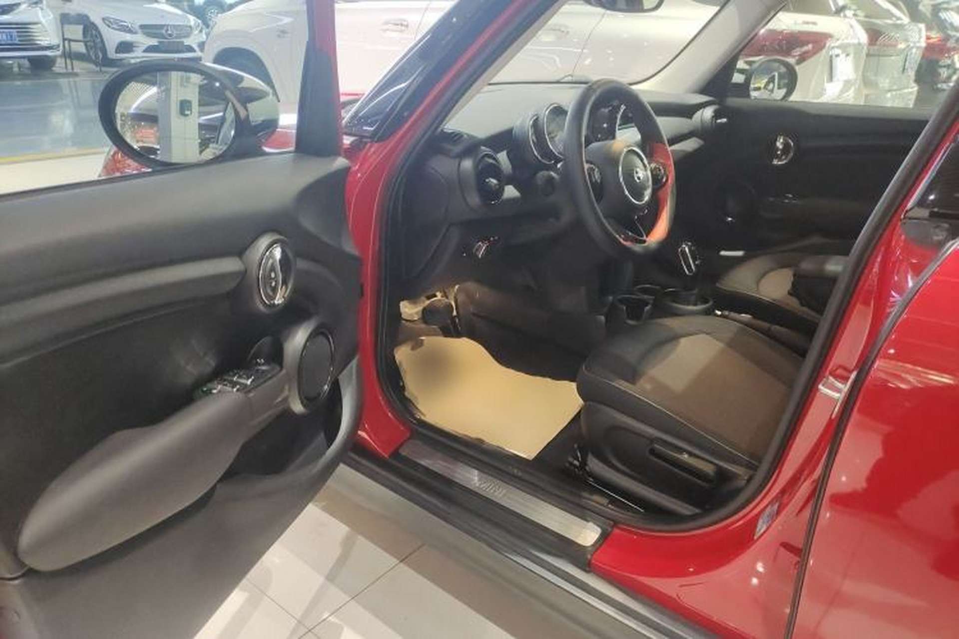 Used MINI 2019 1.5T ONE Five-Door Edition Driver Seat