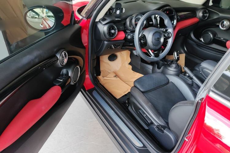 Used MINI 2019 1.5T COOPER Artist Driver Seat