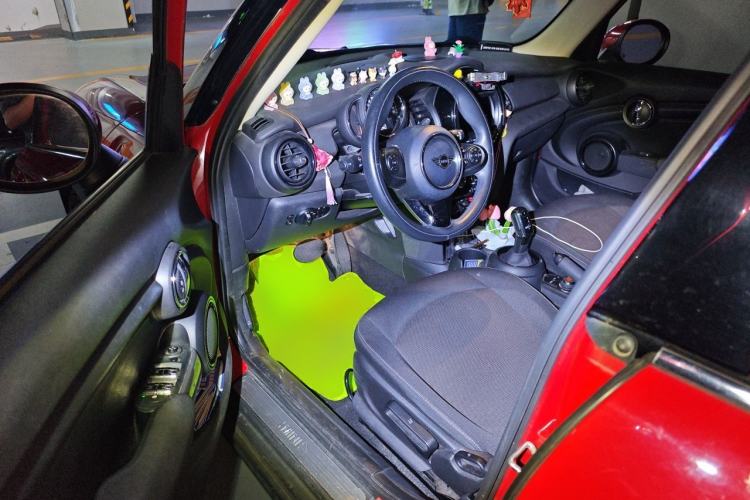 Used MINI 2019 1.5T ONE Five-Door Edition Driver Seat
