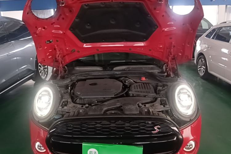 Used MINI 2019 2.0T COOPER S Classic Edition Engine Bay