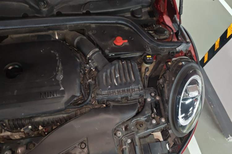 Used MINI 2019 1.5T COOPER Artist Five-Door Edition Engine Bay Left