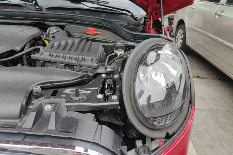 Used MINI 2019 1.5T ONE PLUS Engine Bay Left