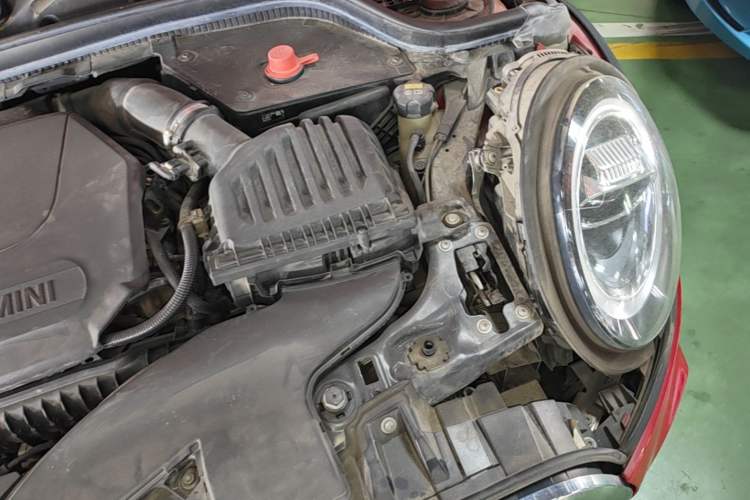 Used MINI 2019 1.5T COOPER Racing Edition Five-Door Model Engine Bay Left