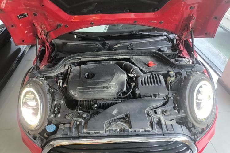 Used MINI 2019 1.5T COOPER Classic Edition Five-Door Version Engine Bay