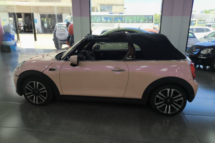 Used MINI 2019 1.5T COOPER CABRIO Artist Exterior 3