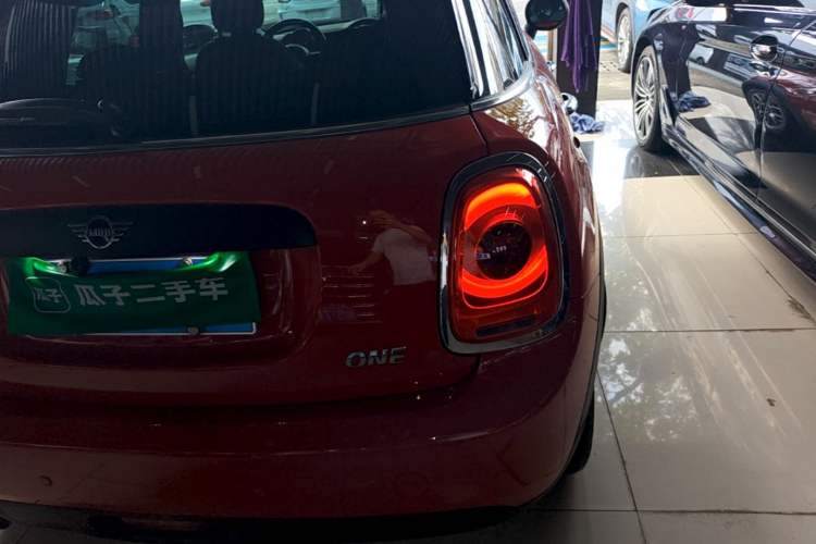 Used MINI 2019 1.5T ONE Five-Door Edition Exterior 3