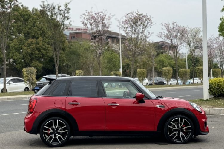Used MINI 2019 1.5T ONE Five-Door Edition Exterior 5